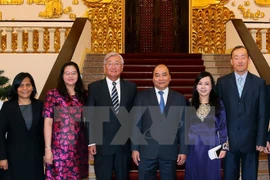 Premier de Vietnam se reúne con director regional de OMS