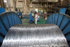 Ligero aumento de índice de producción industrial de Vietnam