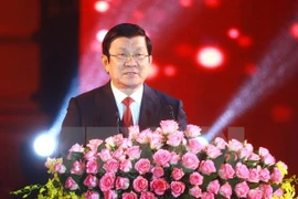 Presidente de Vietnam se reúne con exprisioneros de guerra