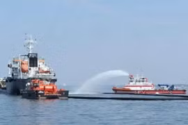 Singapur y Malasia realizar ejercicio para solucionar derrame químico en el mar