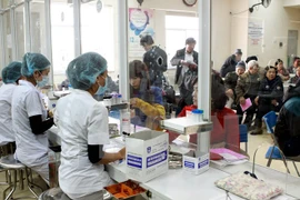 Aplican en Vietnam aumentos de precios de servicios de salud