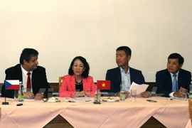 Dirigente partidista de Vietnam efectuó visita de trabajo a República Checa