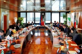 Impulsan cooperación comercial entre Vietnam y región italiana Emilia Romaña