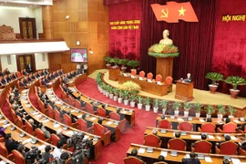 Vietnam continúa renovación integral y sincrónica
