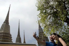 Tailandia revisa a la baja de meta de ingresos del turismo para 2017