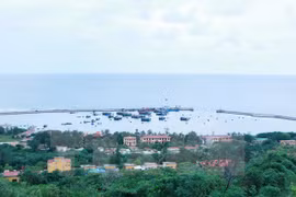 Guardacostas de Vietnam y China fomentan cooperación por una zona marítima pacífica