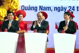 Premier participa en acto inicial de construcción de obras claves en Quang Nam