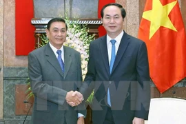 Presidente de Vietnam recibe a jefe de Oficina presidencial de Laos