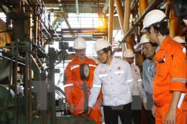 Presidente sugiere a sector de petróleo y gas crear fondo de estabilización