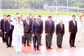Concluye primer ministro rumano visita oficial a Vietnam