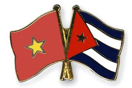 Vietnam y Cuba dialogan sobre políticas de defensa