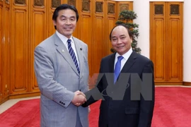 El primer ministro de VIetnam, Nguyen Xuan Phuc, y el ministro japonés de Educación, Cultura, Deportes, Ciencias y Tecnología, Hiroshi Hase