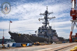 Destructor de Estados Unidos visita Da Nang