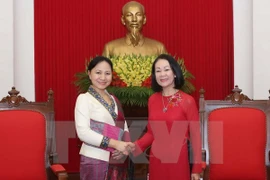 De visita en Vietnam presidenta de Unión de Mujeres de Laos