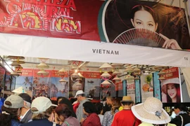 Stand vietnamita sobresale en Feria Culturas Amigas en México