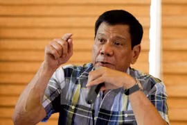 Presidente electo de Filipinas dice no renunciar a sus derechos en Scarborough