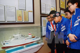 Exposición sobre archipiélagos vietnamitas confirma soberanía nacional