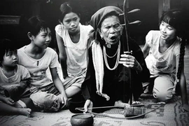 Llevan al mundo música tradicional de Vietnam