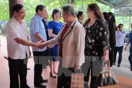 Embajadoras y diplomáticas extranjeras exploran provincia de Ninh Binh