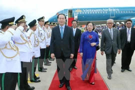 Presidente de Vietnam inicia oficialmente visita estatal a Camboya.