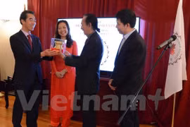 Establecen Sociedad Canadá-Vietnam