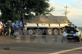 Registran 33 muertos por accidentes de tráfico en tres días feriados