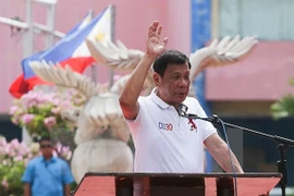 Rodrigo Duterte jura como presidente de Filipinas