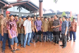 Regresan a casa pescadores vietnamitas retenidos en Indonesia