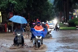Pronostican continuo aguacero en las regiones norteñas de Vietnam