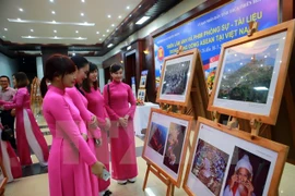En Hanoi efectúa exhibición “ASEAN- Colores culturales”