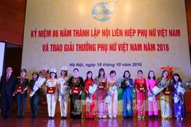 Honran a las mujeres vietnamitas más destacadas de 2016