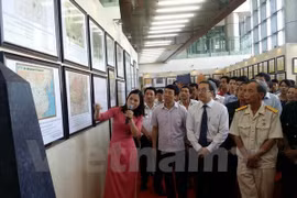 Exhiben documentos de soberanía vietnamita sobre Hoang Sa y Truong Sa