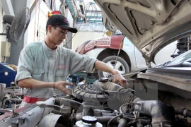 Comienza Toyota Vietnam revisión de unos 20 mil autos por fallo en ventanillas