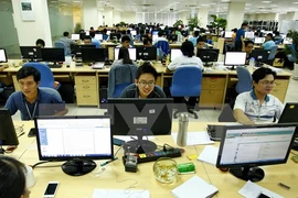 Vietnam promueve inversión en parques de tecnologías informáticas