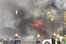 Grave incendio en Hanoi