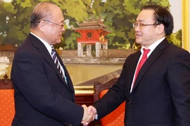 Dirigente partidista propone ayuda de Japón en proyecto ferrocarril en Hanoi