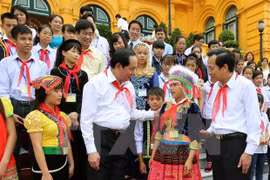 Atención infantil es tarea estratégica de Vietnam, afirmó presidente