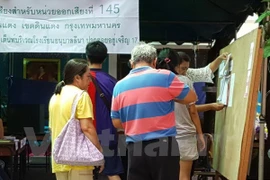 Tailandia celebra referendo para nueva Constitución