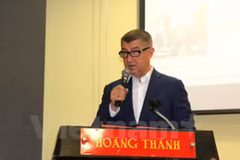 Empresas vietnamitas en República Checa estudian nuevas normas de ingresos