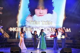 Artistas jóvenes vietnamitas figuran en premios musicales “Dedicación”