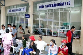 Ciudad Ho Chi Minh se enfrasca en aliviar sobrecarga en hospitales
