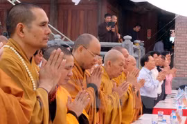 Seguidores del budismo rinden homenaje a mártires en Cao Bang