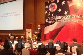 Vietnam debe mejorar capacidad competitiva, sugiere Michael Froman