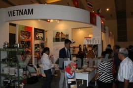 Participan empresas de Vietnam en exposición comercial en Indonesia