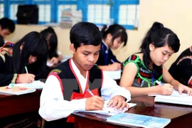 Vietnam amplia la educación bilingüe basada en lengua materna