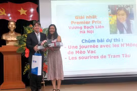 Reportera de VNA gana primer premio de escritura francesa