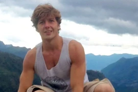 Lao Cai se esfuerza en búsqueda de turista británico desaparecido en Fansipan