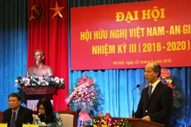 Vietnam y Argelia fortalecen cooperación en economía y comercio
