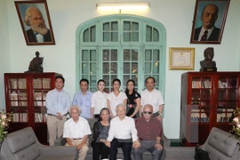 Rinden tributo a ex líder partidista vietnamita