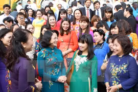 Honran a las contribuciones de los educadores vietnamitas